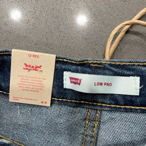 Levi’s low pro stretch girls size 12 Reg - Picture 2 of 4
